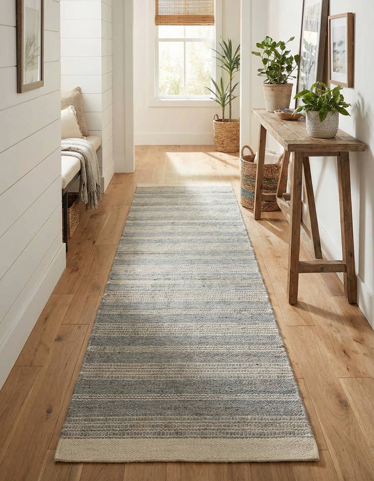 Detail image of 2' 7 x 12'  Hand Woven Lariat Runner Rug