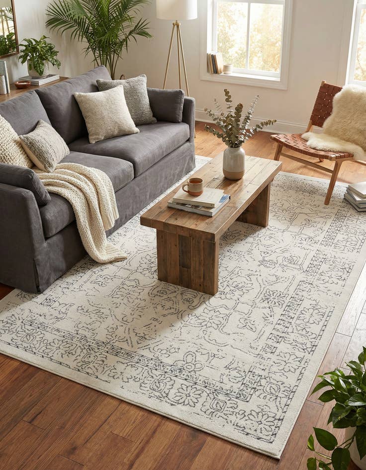 Detail image of 5' x 8' Isabella Rug