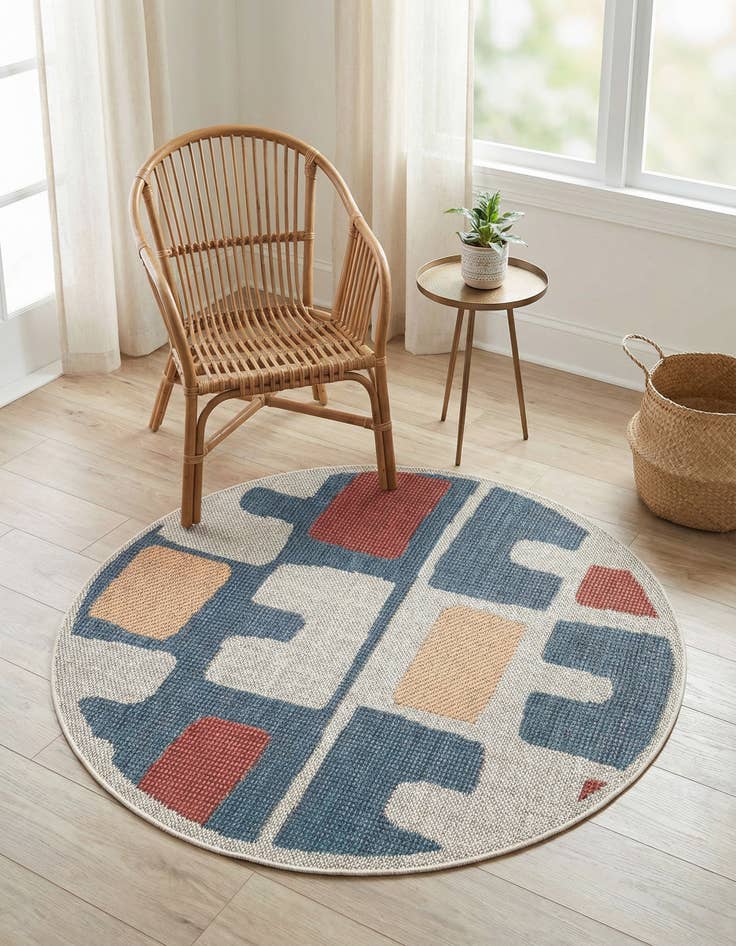 Detail image of 3' 3 x 3' 3 Washable Baja Indoor / Outdoor Round Rug
