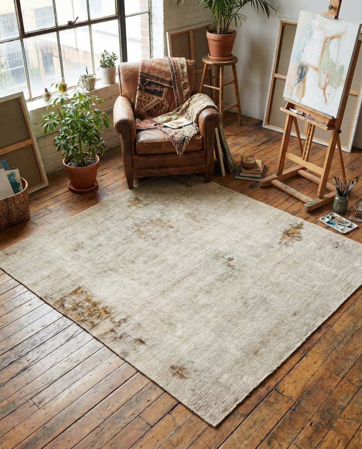 Detail image of 4' x 4' 5 Hand Knotted Ultra Vintage Persian Wool Square Rug