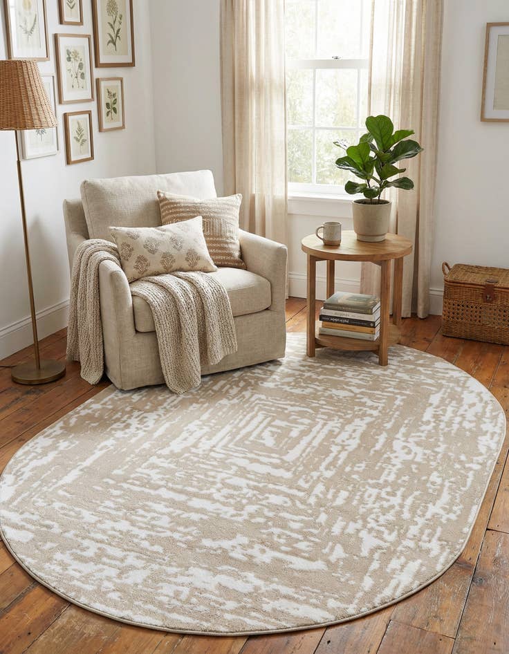 Detail image of 7' x 10' Hermitage Oval Rug