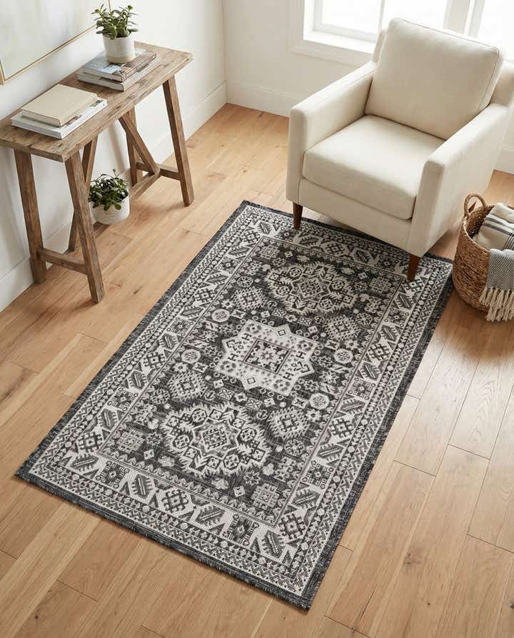 3' x 5' 3 Easy-Clean Aztec Indoor / Outdoor Rug
