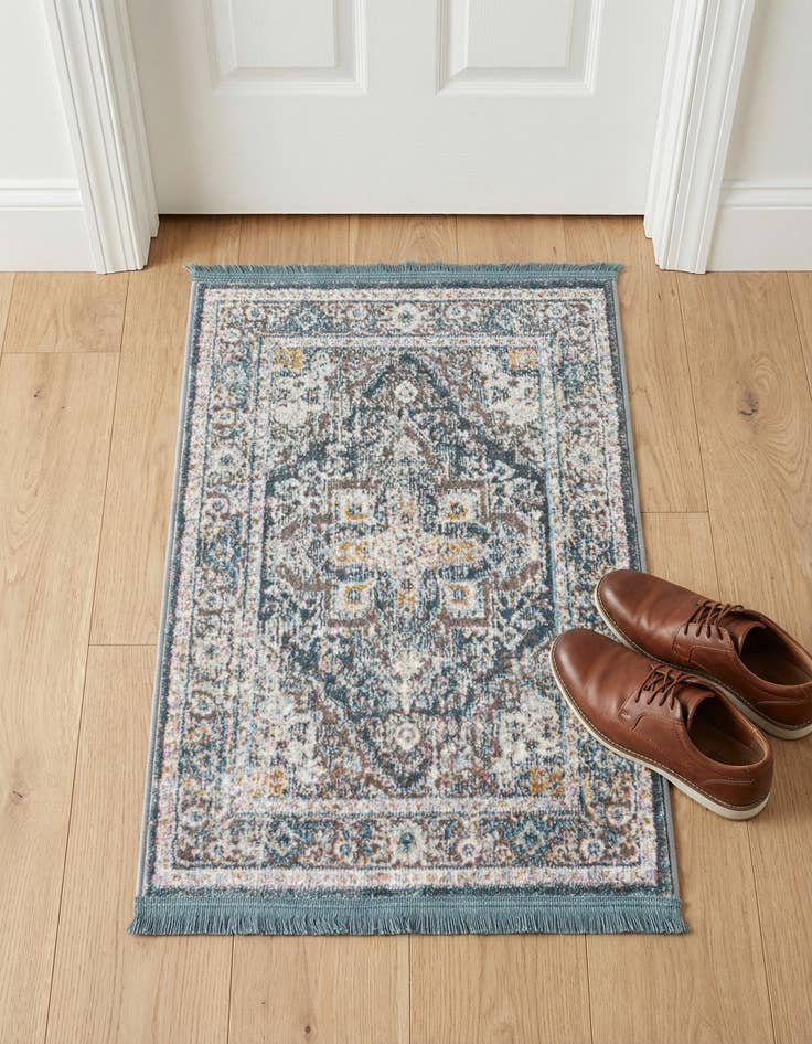 Detail image of 2' 2 x 3' Havana Rug