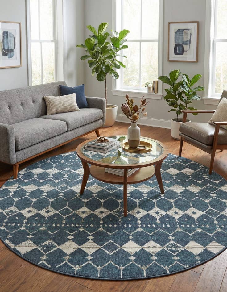 Detail image of 7' x 7' Easy-Clean Trellis Indoor / Outdoor Round Rug