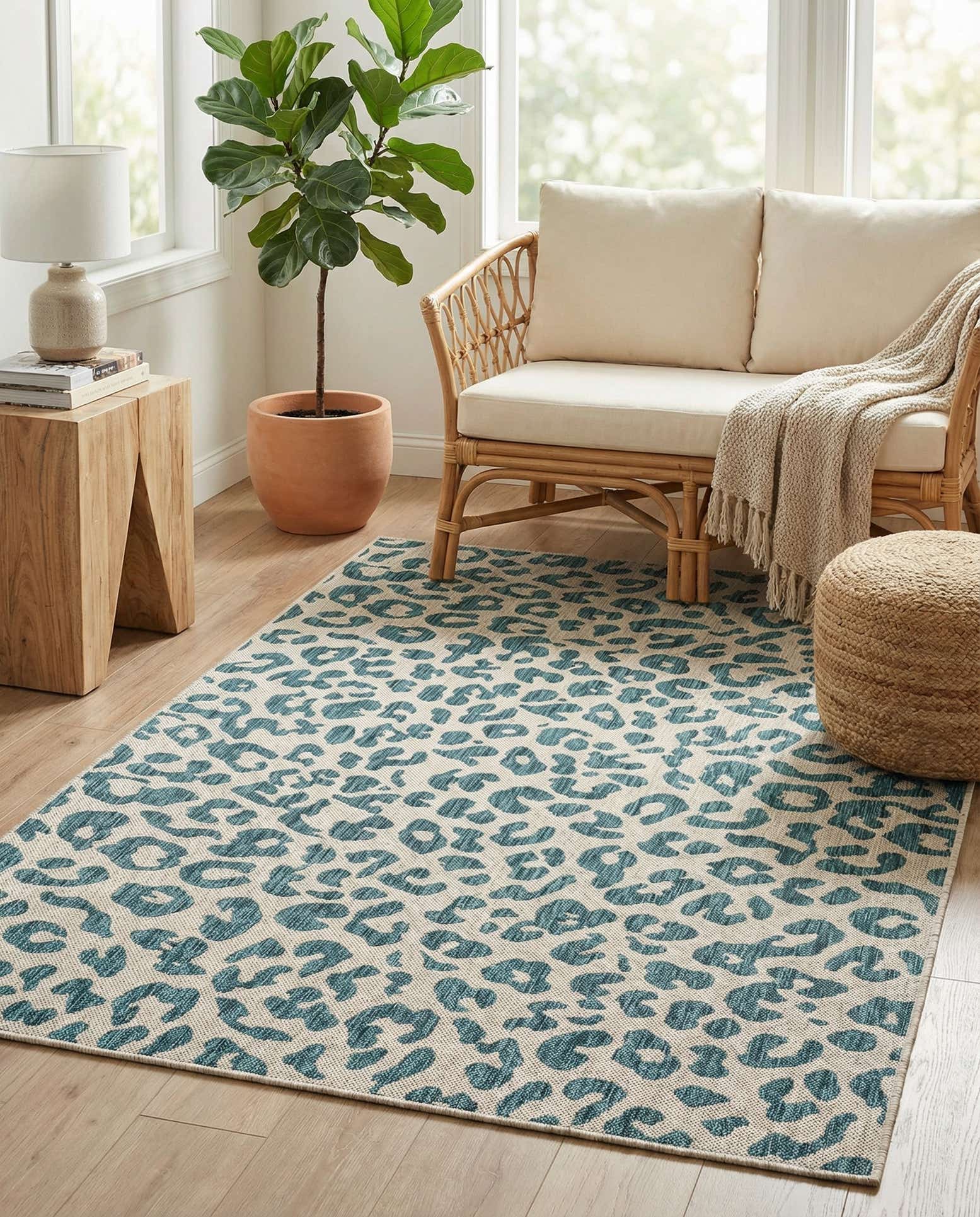 5' 3 x 8' Easy-Clean Safari Indoor / Outdoor Rug