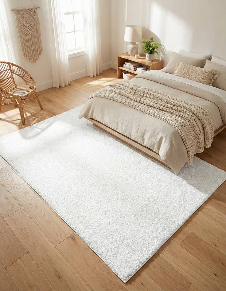 Detail image of 6' 5 x 9' Jill Zarin Shaggy Chic Rug