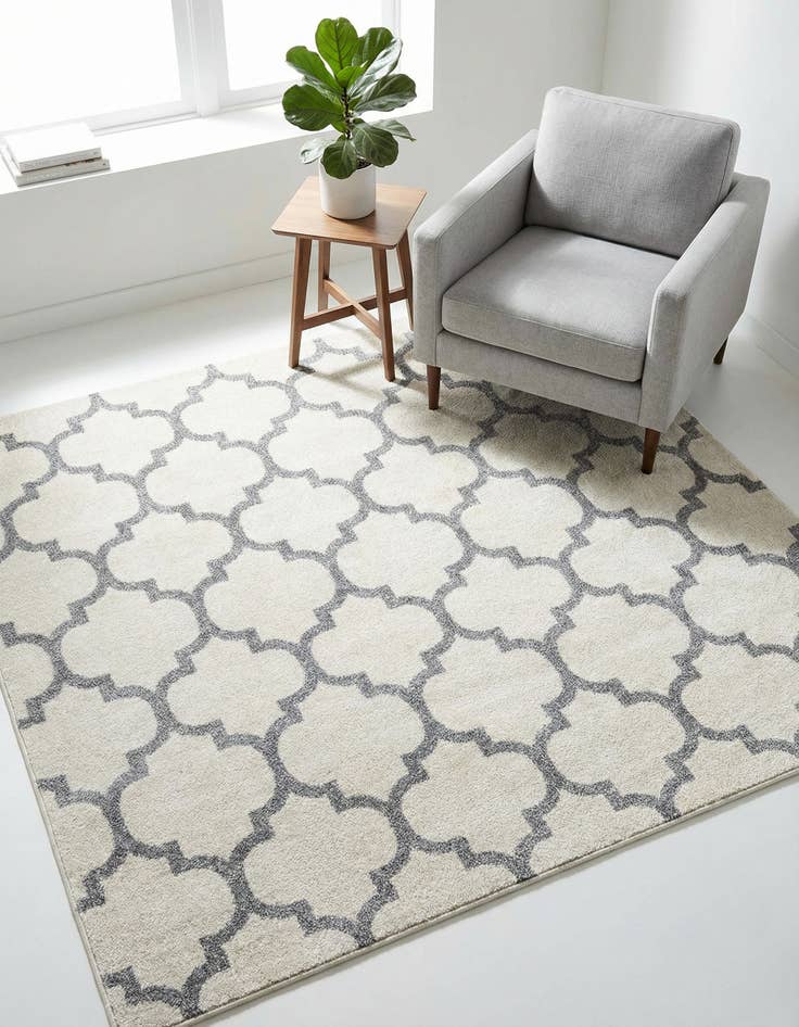 Detail image of 6' x 6' Lattice Square Rug