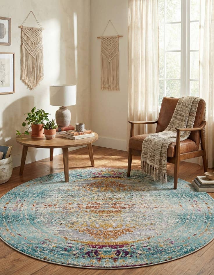 Detail image of 5' x 5' Budapest Round Rug