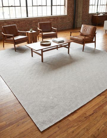 Gray Hand Woven Geo Trellis Flatweave Square Rug