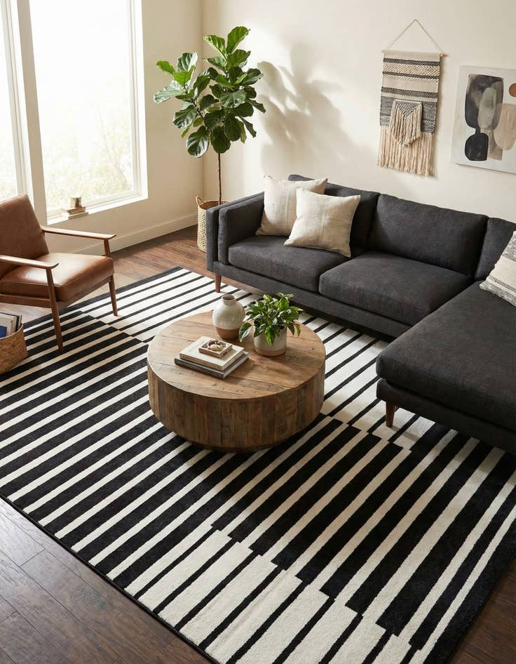 Detail image of 10' x 13' Oslo Rug