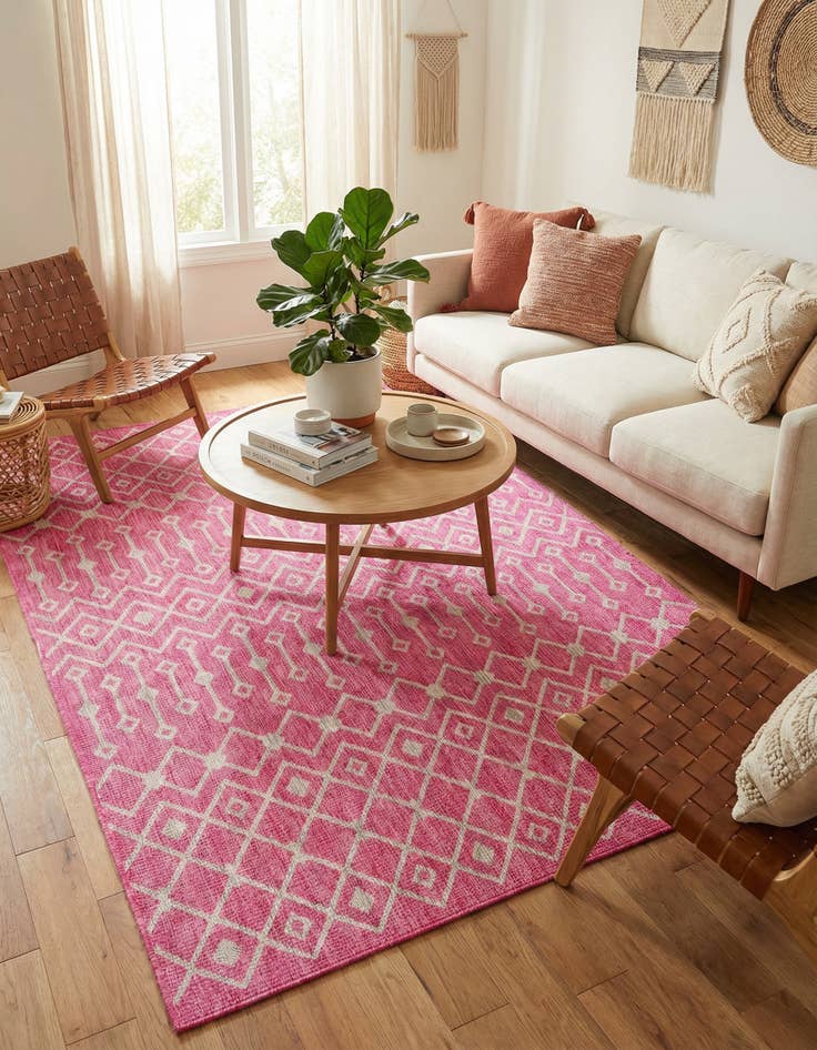 Detail image of 6' x 9'  Washable Trellis Indoor / Outdoor Rug