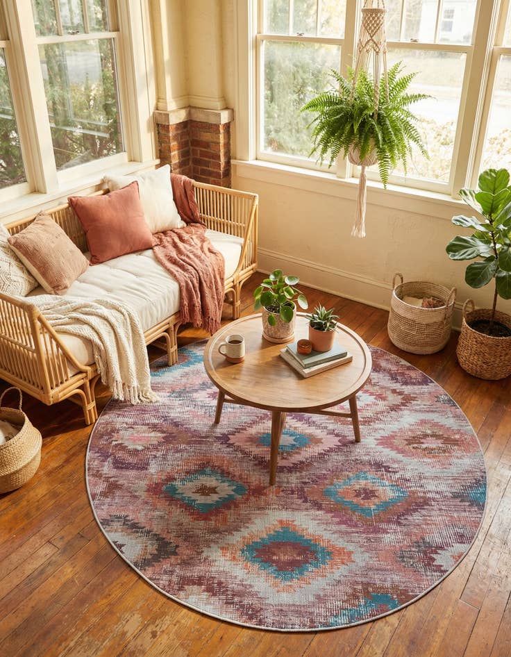 Detail image of 7' 10 x 7' 10  Washable Sisu Round Rug