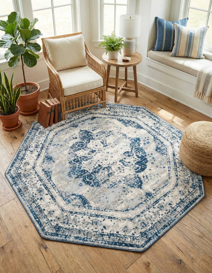 Detail image of 7' 10 x 7' 10 Monte Carlo Octagon Rug