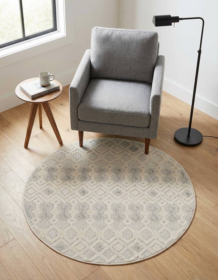 Detail image of 3' 3 x 3' 3 Arlo Round Rug