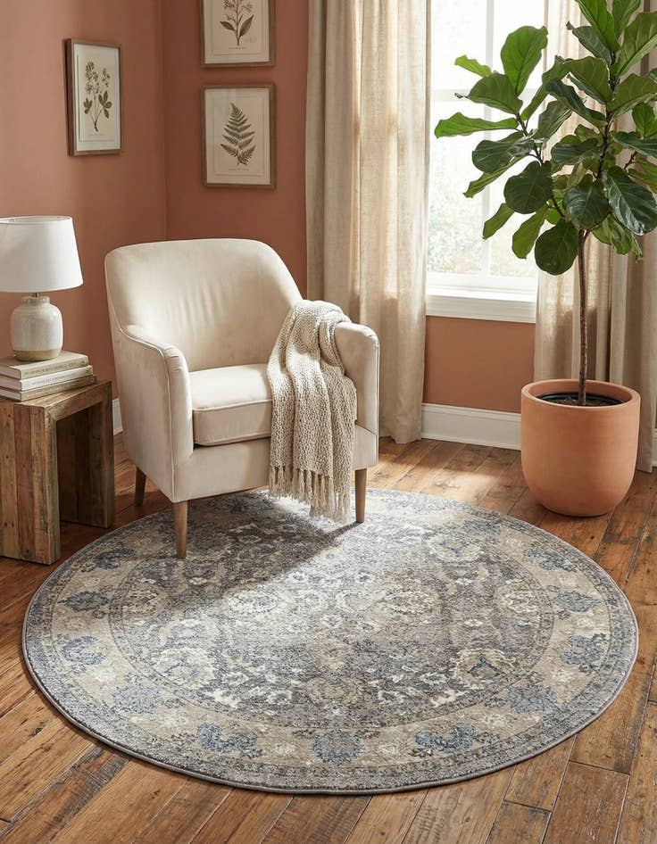 Detail image of 4' x 4' Vienna Round Rug