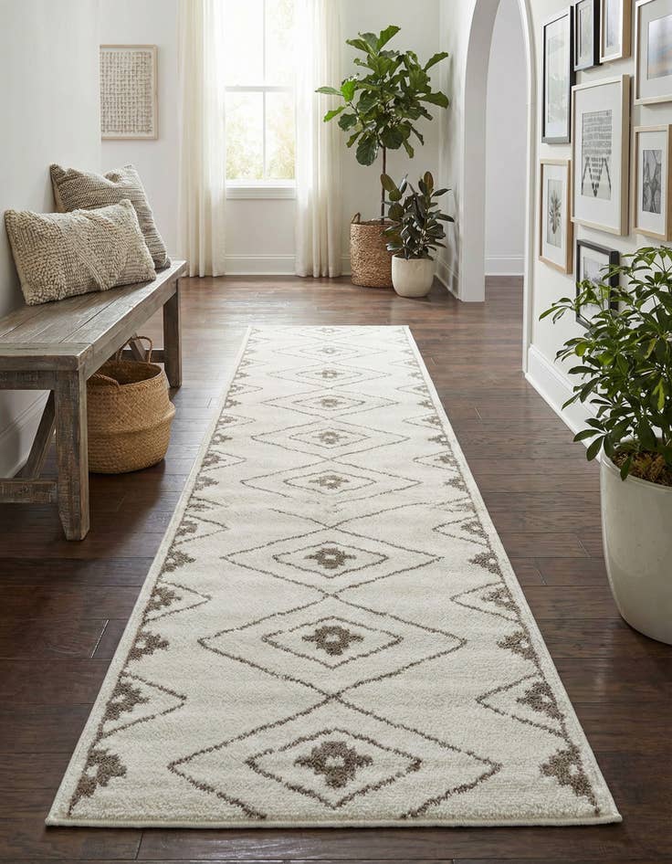 Detail image of 2' 7 x 10' Oslo Runner Rug