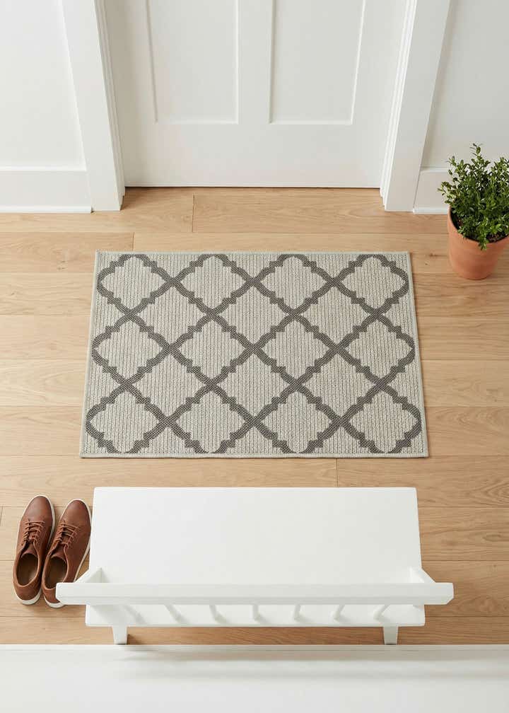 2' 2 x 3' Easy-Clean Trellis Indoor / Outdoor Rug