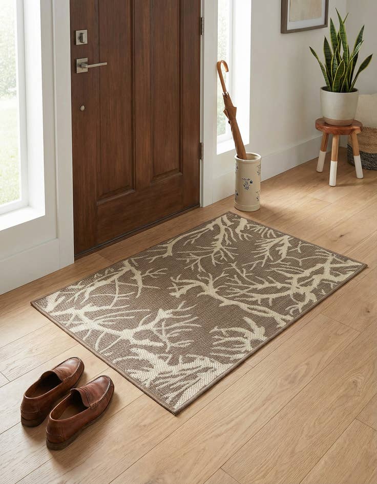 Detail image of  2' x 3'  Washable Botanical Indoor / Outdoor Rug