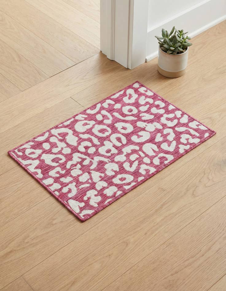 Detail image of 2' x 3'  Washable Safari Indoor / Outdoor Rug