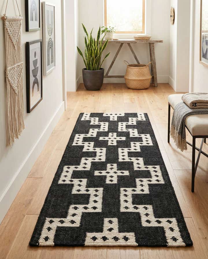 2' x 6' 1 Hand Woven Kilim Wool Runner Rug