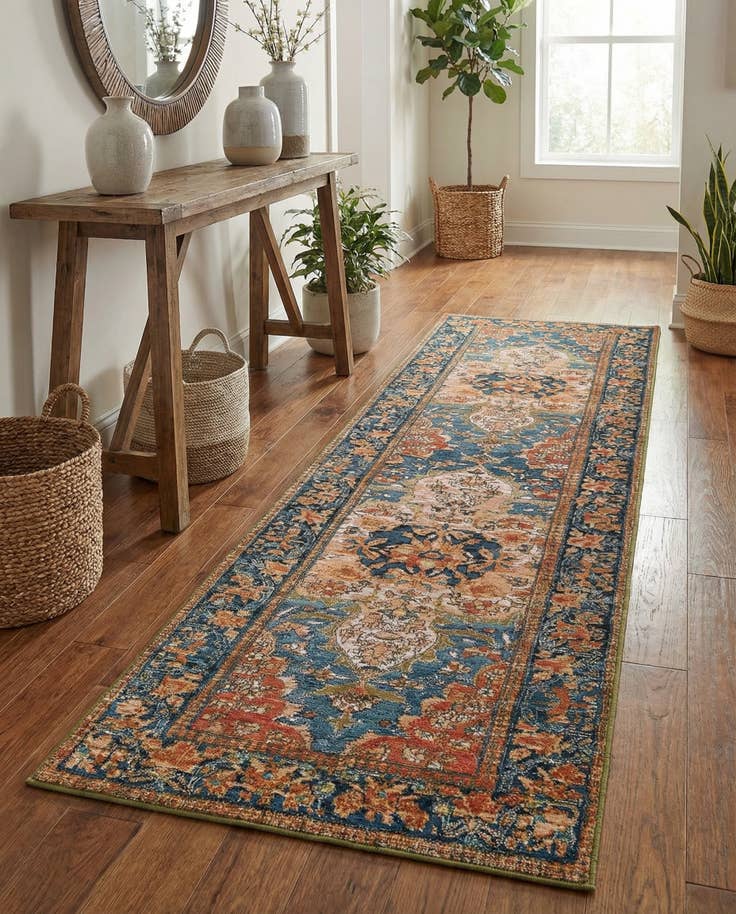 Detail image of 2' 7 x 10' Easy-Clean Traditional Indoor / Outdoor Runner Rug