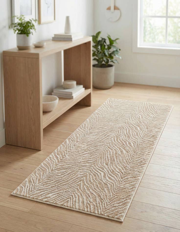 Detail image of  2' x 5' Finsbury Runner Rug