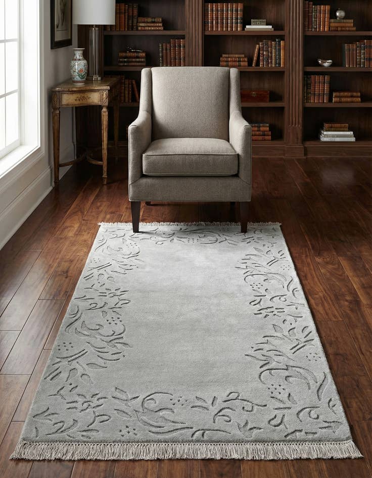 Detail image of 2' 7 x 4' 11 Hand Knotted Darya Wool Rug