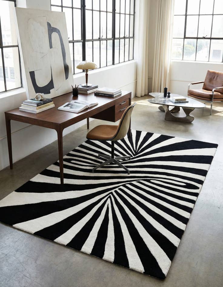 Detail image of 4' 1 x 6' 1 Vortex Wool Rug