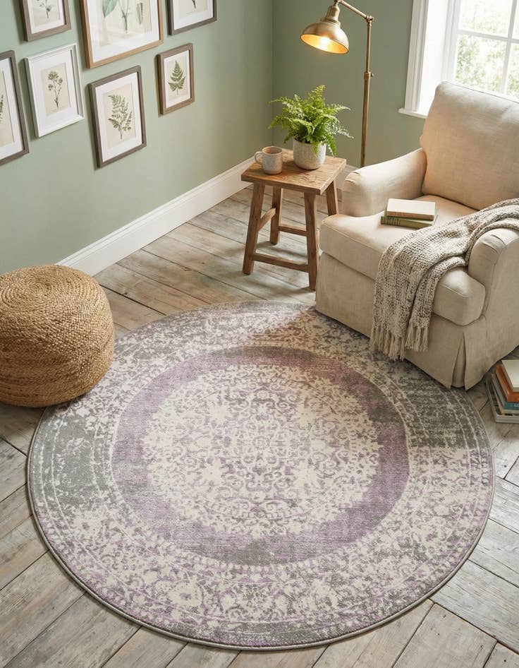 Detail image of 4' x 4' New Vintage Round Rug