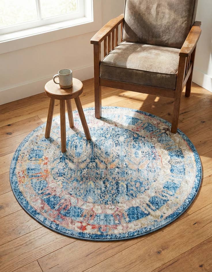 Detail image of 3' 3 x 3' 3 Williamsburg Round Rug