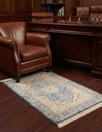 2' 7 x 3' 10 Ghom Silk Rug