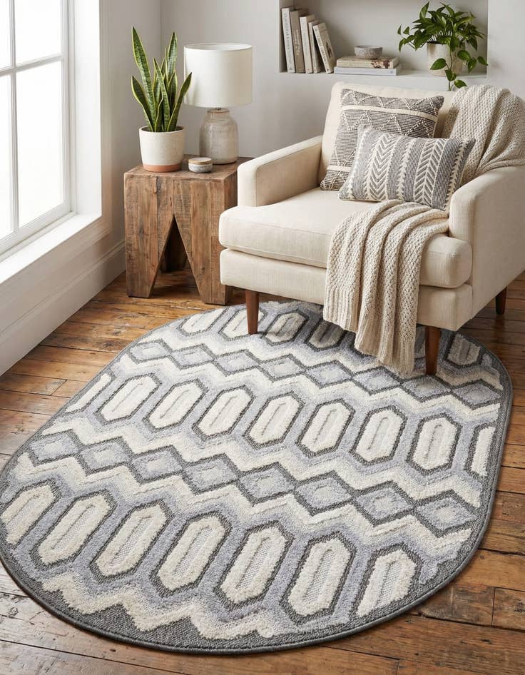 Detail image of 4' x 6' Arlo Oval Rug