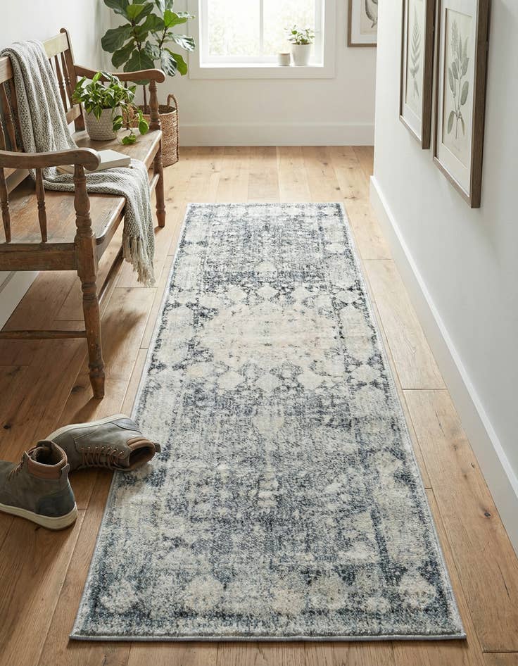 Detail image of 2' 2 x 6' Oxfordshire Runner Rug