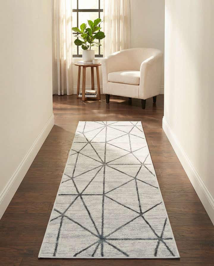 2' x 6' Lattice Trellis Runner Rug