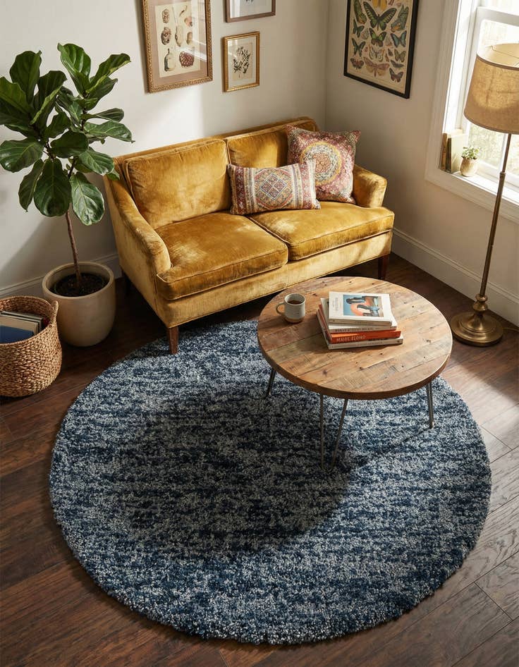 Detail image of 5' x 5' Lagom Shag Round Rug