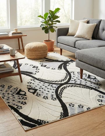 5' 3 x 7' 7 Easy-Clean Indoor / Outdoor Rug