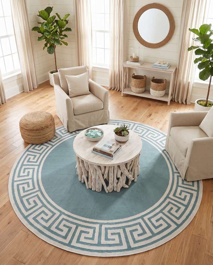 7' x 7' Easy-Clean Coastal Indoor / Outdoor Round Rug