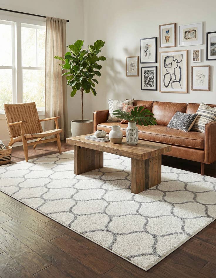 Detail image of 9' x 12' Lattice Frieze Rug