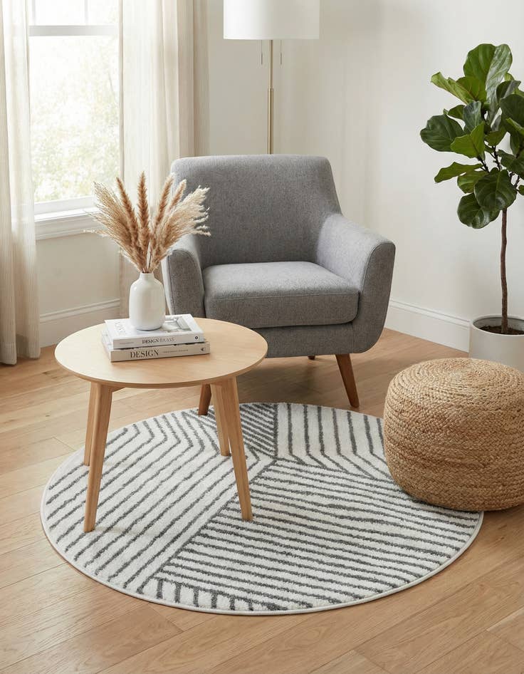 Detail image of 3' x 3' Oslo Round Rug