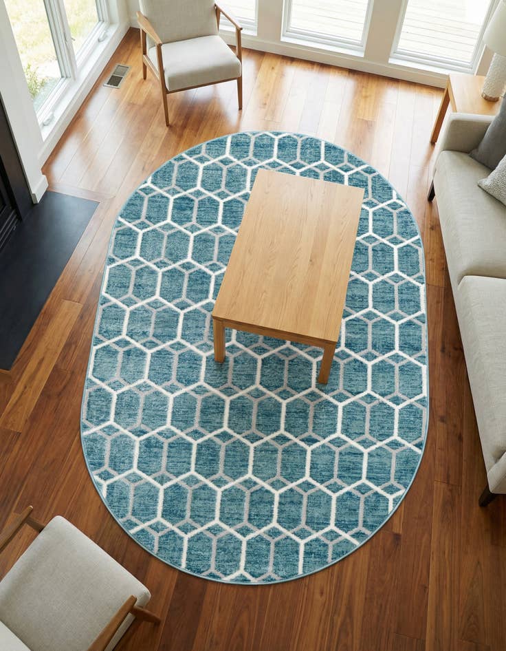Detail image of  5' 3 x 8' Lattice Trellis Oval Rug
