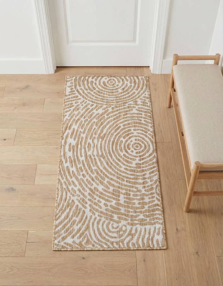 Detail image of 2' x 4' Easy-Clean Modern Indoor / Outdoor Runner Rug