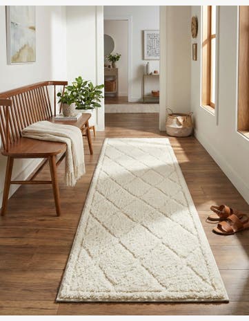 Ivory Lattice Shag Runner Rug