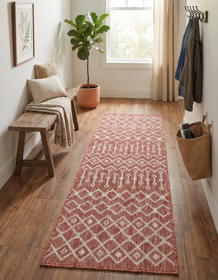 Detail image of 2' x 6' Washable Lattice Indoor / Outdoor Runner Rug