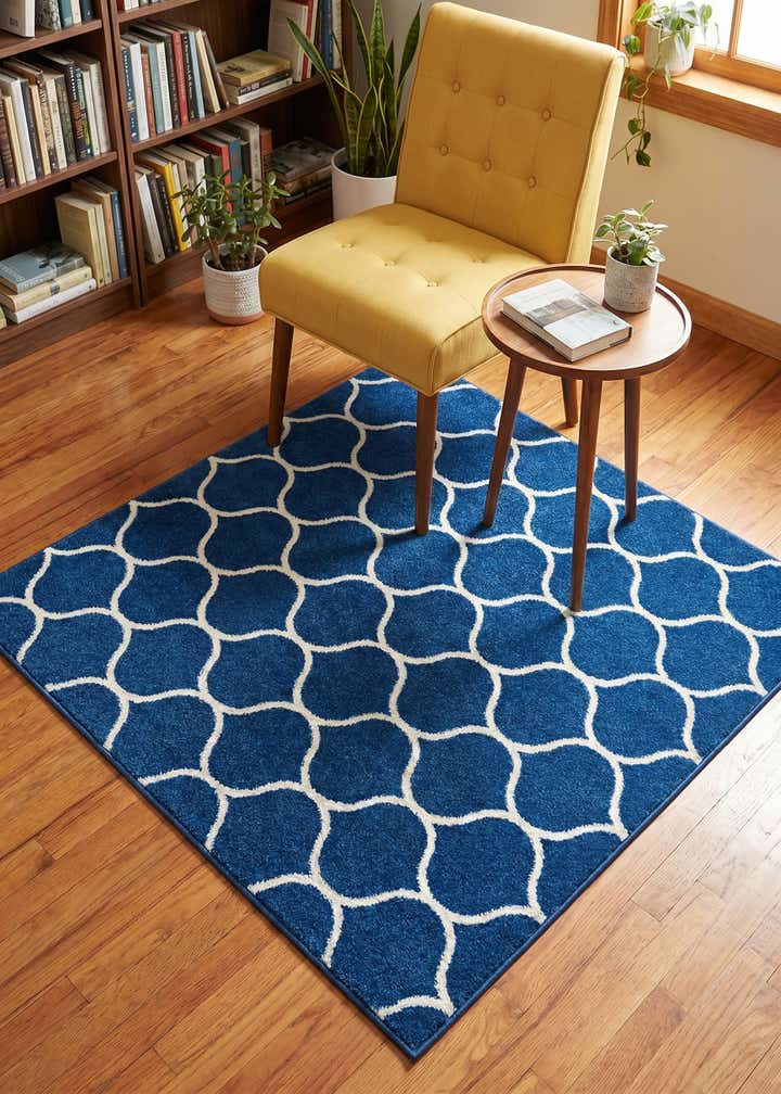 4' x 4' Lattice Frieze Square Rug