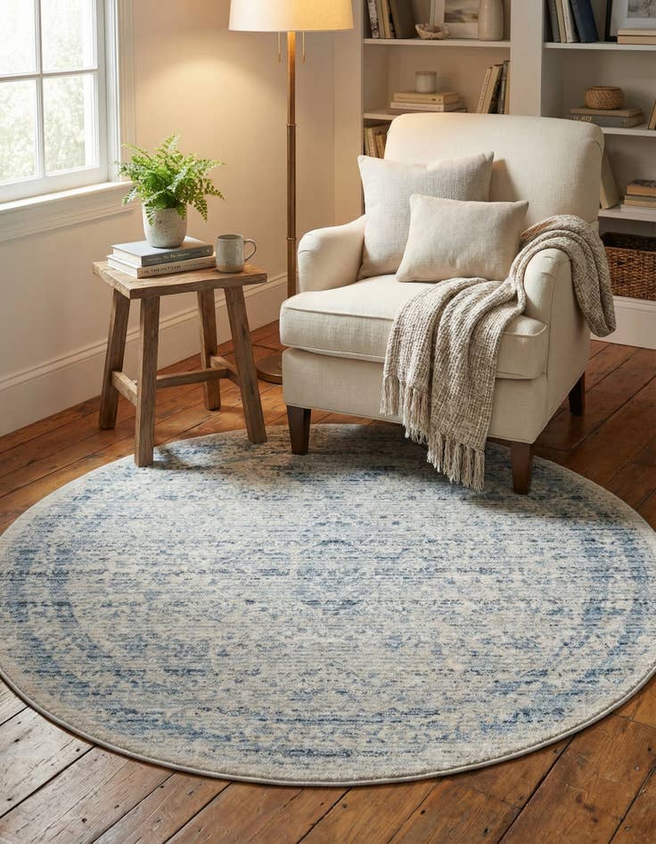 Detail image of 3' 10 x 3' 10 Noble Round Rug