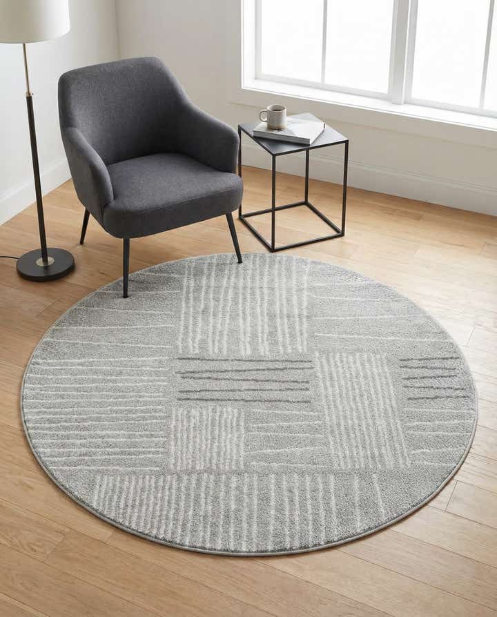 5' 3 x 5' 3 Hanahan Round Rug