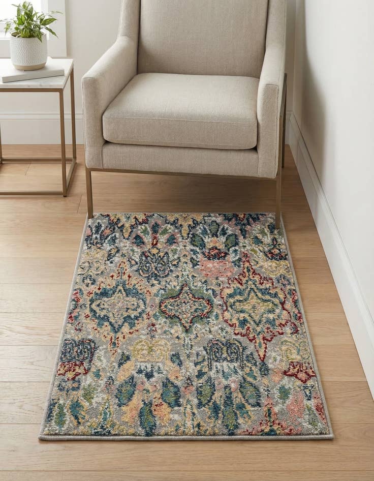 Detail image of 2' 2 x 3' Charleston Rug