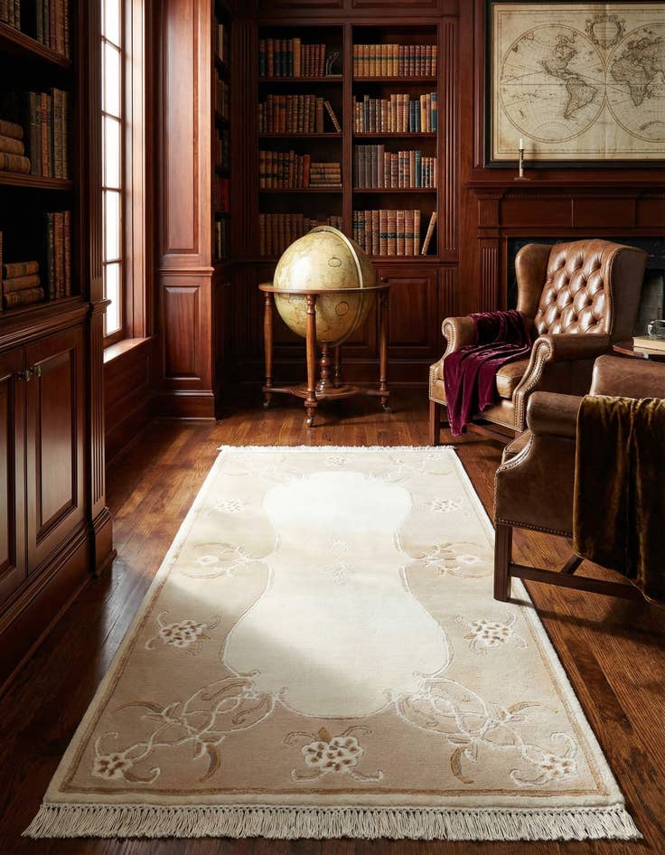 Detail image of 2' 9 x 5' 1 Hand Knotted Darya Rug