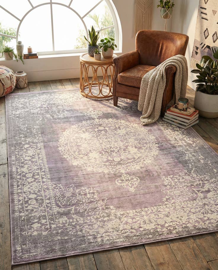 Detail image of 10' x 13' New Vintage Rug