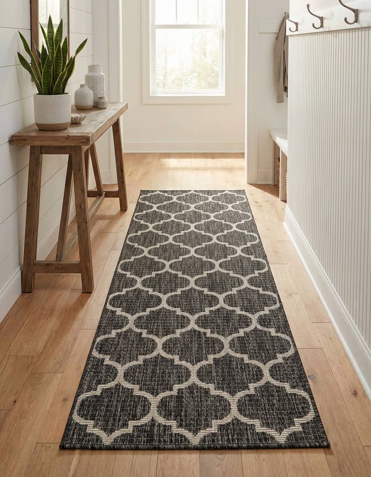 Detail image of 2' x 6' Washable Lattice Indoor / Outdoor Runner Rug